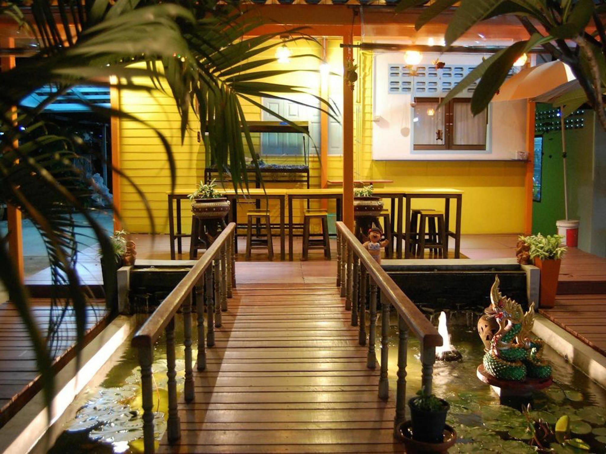Vareevara Apartment Bangkok Dış mekan fotoğraf